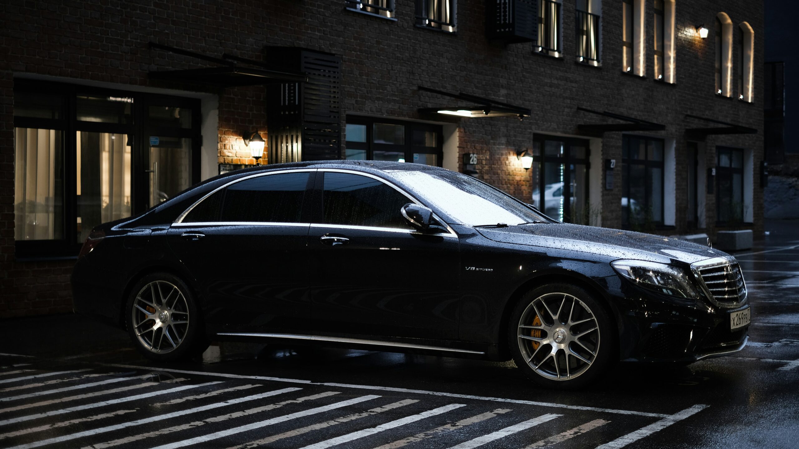 Executive chauffeur Mercedes taxi Welwyn Garden City